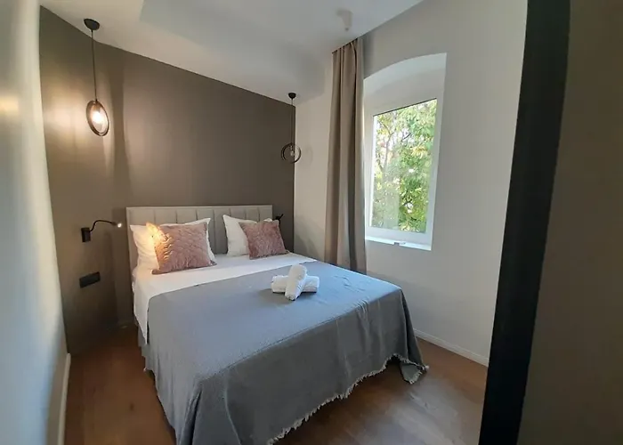 Jadabell 1 & 2 With Sea View