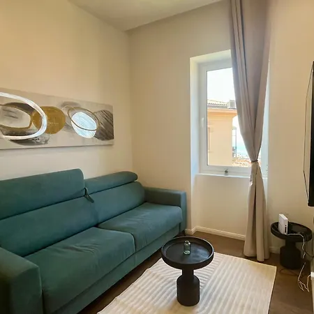 Jadabell 1 & 2 With Sea View דירה *
